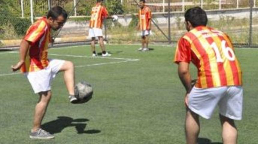 &Ouml;zel Sporcular Futbol Ligi