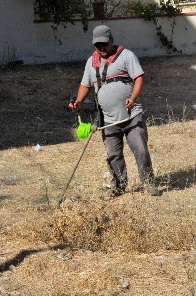 Aliağa, Dip Tırnak Temizlendi!