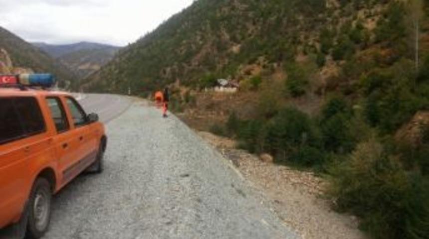 K&ouml;se İl&ccedil;e Hastanesi Başhekimi Sezgin Demir Kaza Yapmış Aracında &Ouml;l&uuml; Olarak Bulundu