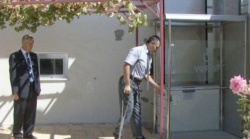 Aksaray Sgk&rsquo;da Engelleri Kaldıran Asans&ouml;r