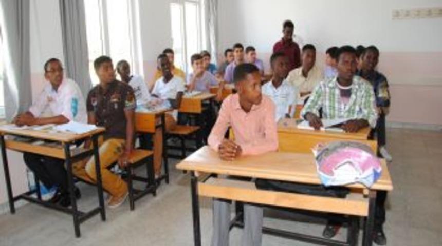Somalili &Ouml;ğrenciler Ders Başı Yaptı