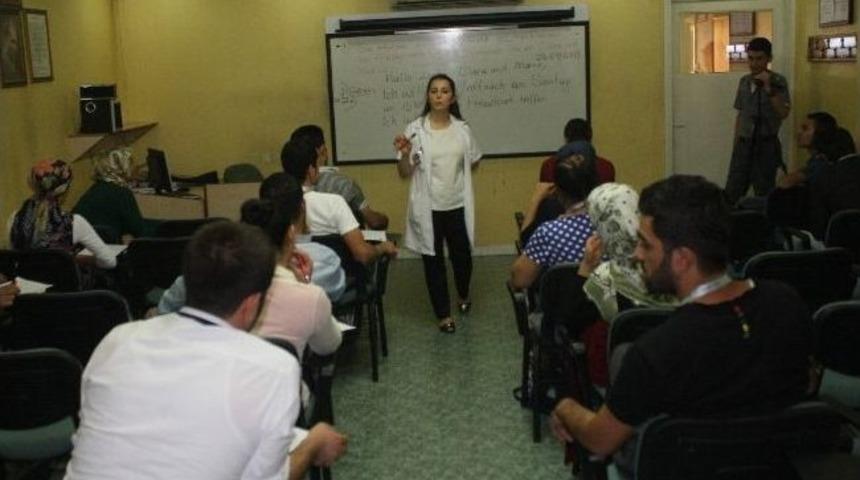 Elbim&rsquo;de Kursiyerler Sınavlara &Ouml;zveri İle Hazırlanıyor