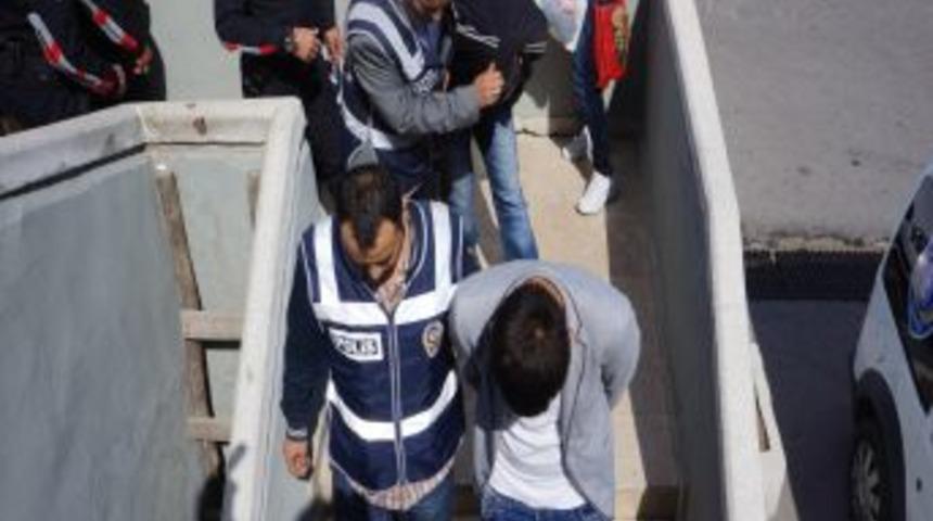 20 Km Mesafedeki Kameraları Inceleyen Polis, Taksici Cinayetini &Ccedil;&ouml;zd&uuml;