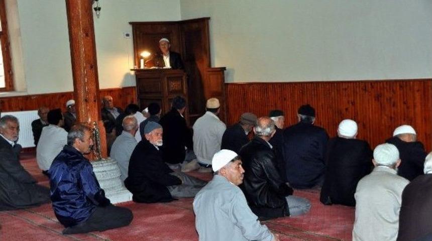 Suşehri&rsquo;nde Hacı Adayları Dualarla Uğurlandı