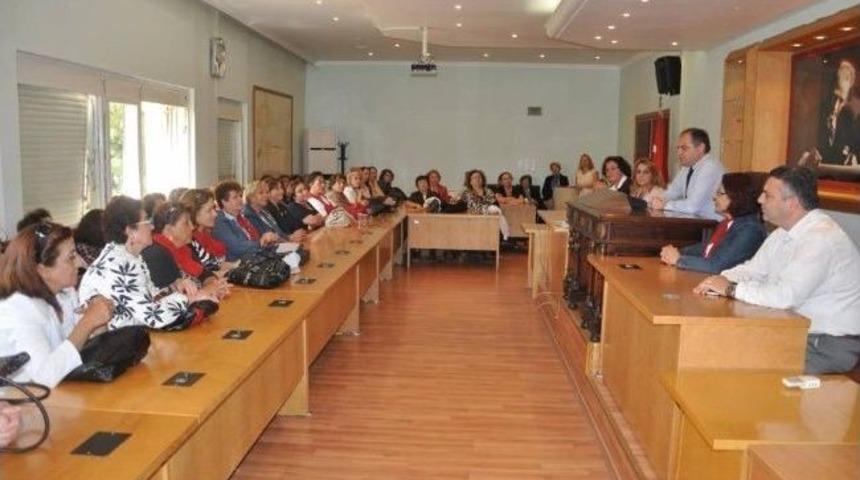 Başkan Dalgı&ccedil;, Chp Kadın Kolları &Uuml;yeleri İle Biraraya Geldi