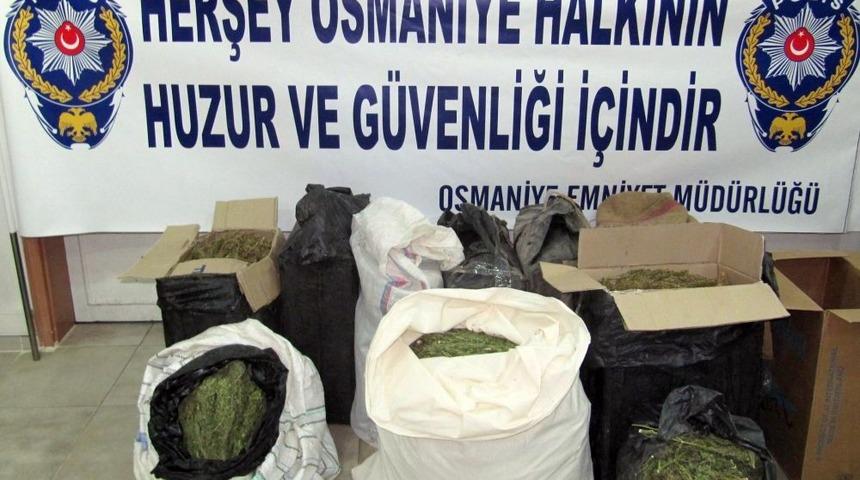 Esrar Tacirleri Osmaniye&rsquo;den Ge&ccedil;emiyor