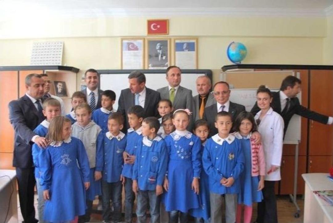 K&uuml;tahya Valisi Yılmaz Pazarlar İl&ccedil;esinde