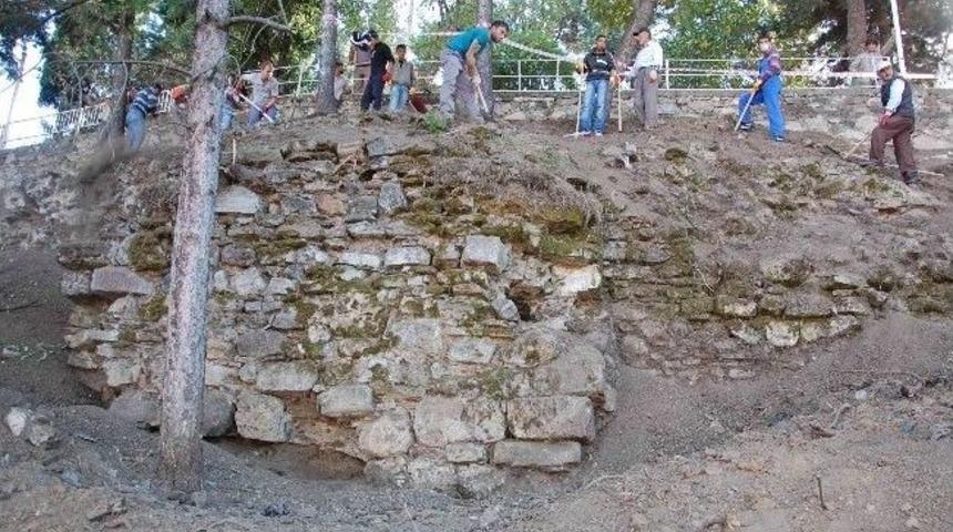 Simav&rsquo;da Tarih G&uuml;n Y&uuml;z&uuml;ne &Ccedil;ıkıyor