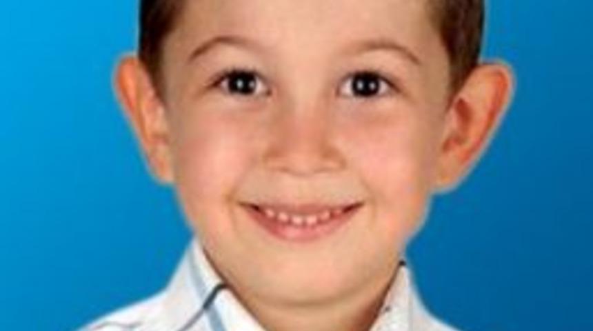 İndiği Servisin Altında Kaldı