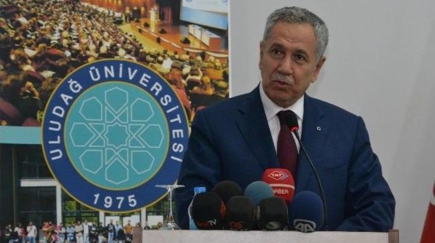 Arın&ccedil;'tan Protestoculara Cevap: &ldquo;biz Korkak İnsan Değiliz&rdquo;