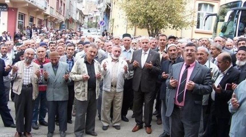 Tosya&rsquo;dan 45 Hacı Adayı Dualarla Uğurlandı