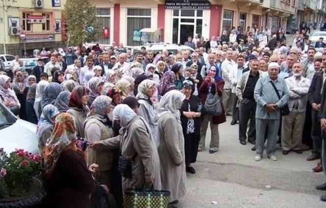 Tosya’dan 45 Hacı Adayı Dualarla Uğurlandı