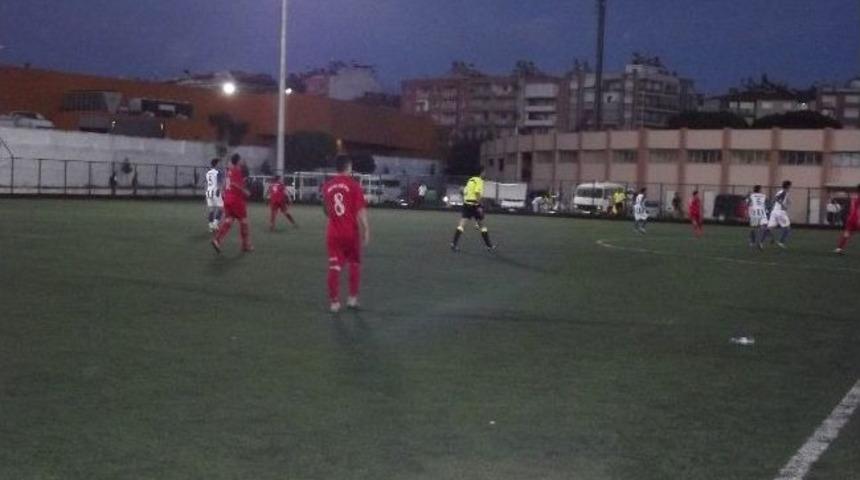 Adnan Menderes Stadı'nda Gece Ma&ccedil;ı Keyfi