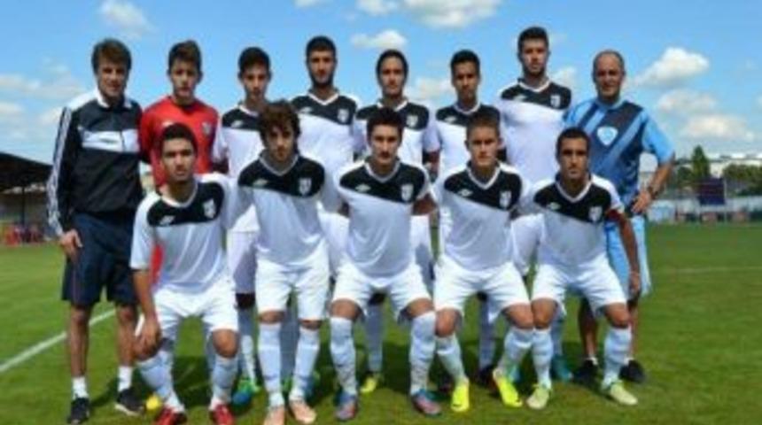 Aydınspor 1923'&uuml;n Gen&ccedil;lerinde 3 Puan Sevinci