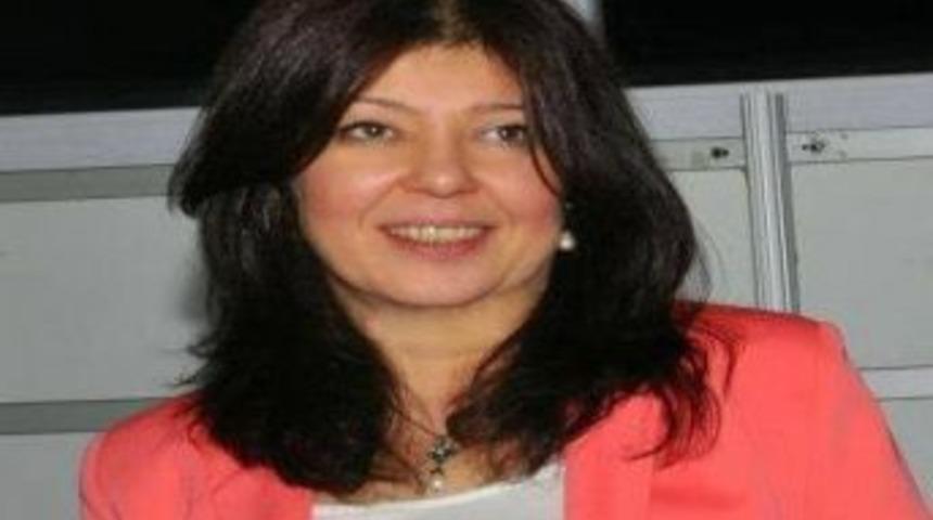 İlknur Arslan, 'siyaset Akademisi'nde T&uuml;rkiye Birincisi