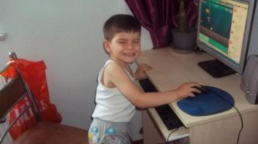 Anaokulunda feci &ouml;l&uuml;m