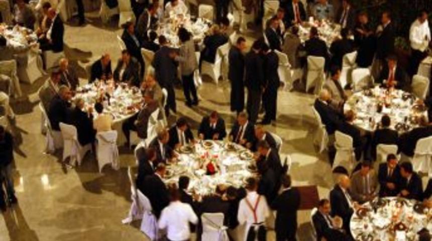 "Bir Takım &Ccedil;evreler, 'h&uuml;k&uuml;met Gitsin De Bu &Uuml;lke Batarsa Batsın' D&uuml;ş&uuml;ncesinde"