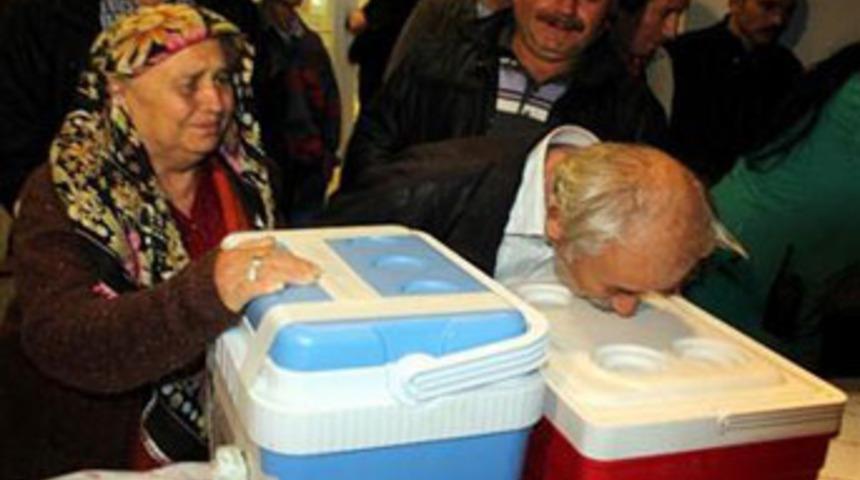 Emriye &Ouml;nen&rsquo;in organlarını &ouml;perek uğurladılar