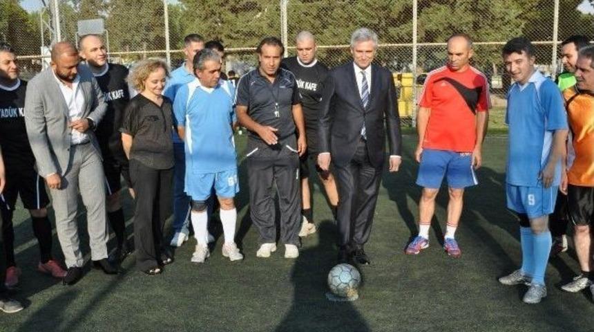 Balcalı'da &lsquo;futbol Turnuvası&rsquo; Başladı