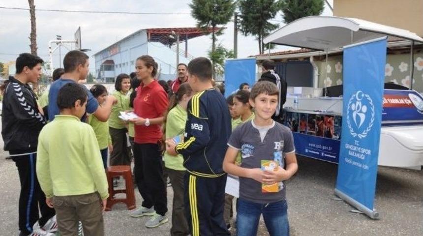 Stantlarla Spor Y&ouml;nlendiriliyorlar
