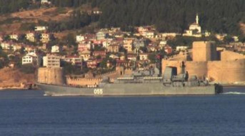 Rus Donanması'na Ait Gemiler &Ccedil;anakkale Boğazı'ndan Ge&ccedil;ti