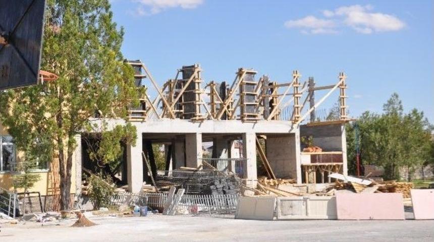 Niğde&rsquo;de Depo Olarak Kullanılan Binada Eğitim Veriliyor