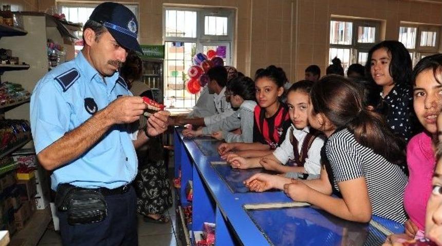 Şahinbey Zabıtası Okul Kantinlerini Denetliyor