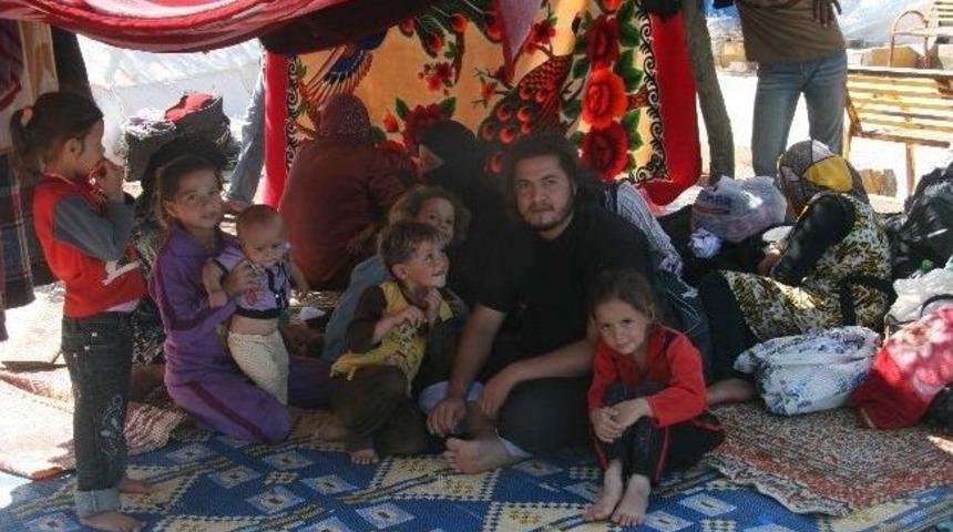 Parkta Kalan Suriyelilerin Kamplara Taşınması İsteniyor