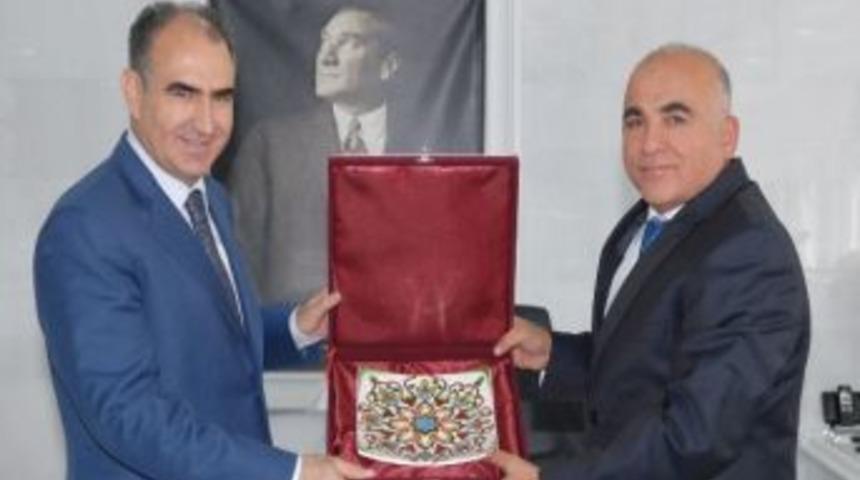 Vali &Ouml;zkan&rsquo;dan Sd&uuml;&rsquo;ye Ziyaret