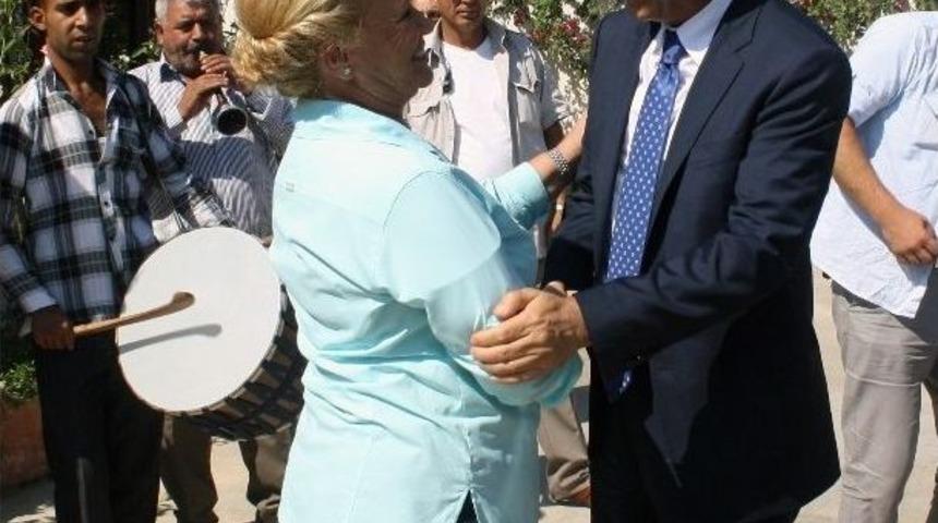 Bakan Eker &Ccedil;ift&ccedil;ilerle Bir Araya Geldi