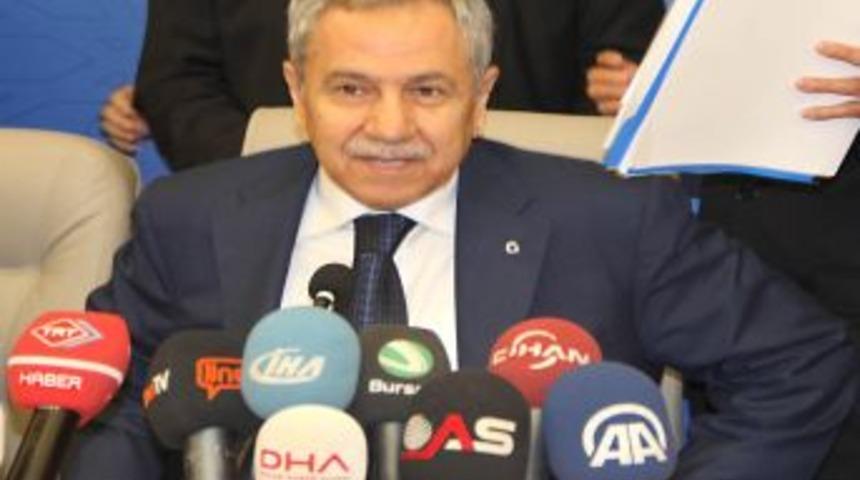 B&uuml;lent Arın&ccedil;'tan Bah&ccedil;eli'nin Paket Yorumuna Tepki: Bu Densizliktir