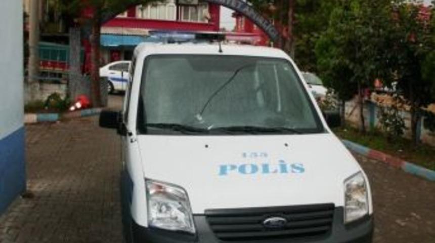 Hayırseverler G&ouml;k&ccedil;ebey İl&ccedil;e Emniyete Ekip Otosu Aldı