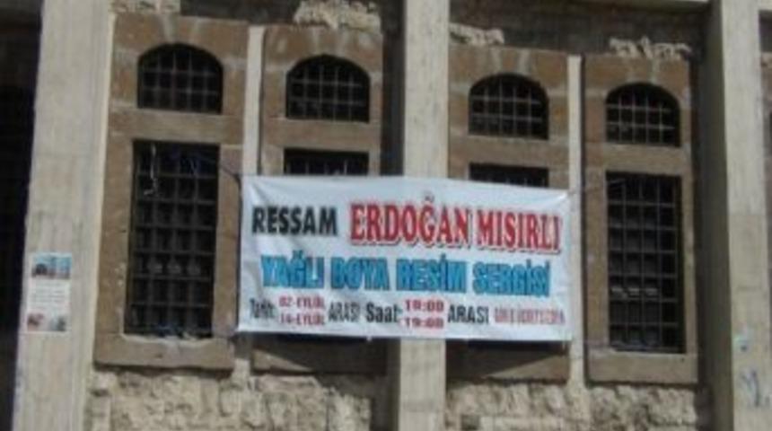 &Ccedil;aycumalı Ressam Erdoğan Mısırlı Konya&rsquo;da Resim Sergisi A&ccedil;tı
