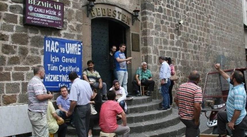 Tarihi Bedestende Yangının İzleri Silinmeye &Ccedil;alışılıyor