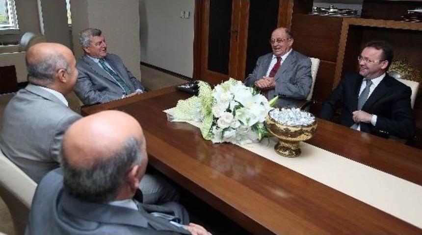 Kocaeli B&uuml;y&uuml;kşehir Belediye Başkanı İbrahim Karaosmanoğlu,