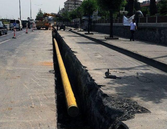 Trabzon’da Doğalgaz Ana Hattının Geçtiği Devlet Sahil Yolu Asfaltlandı