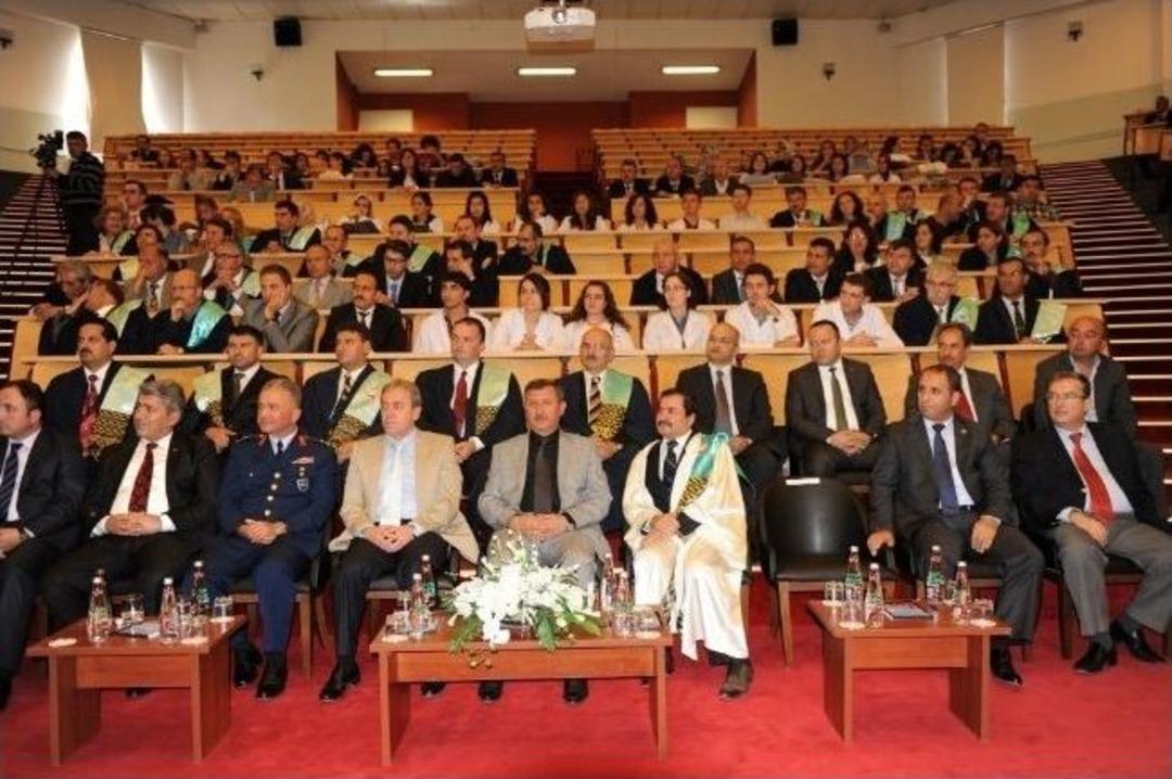 Dumlupınar &Uuml;niversitesi'nde &Ouml;ğretim Yılı A&ccedil;ılış Heyecanı