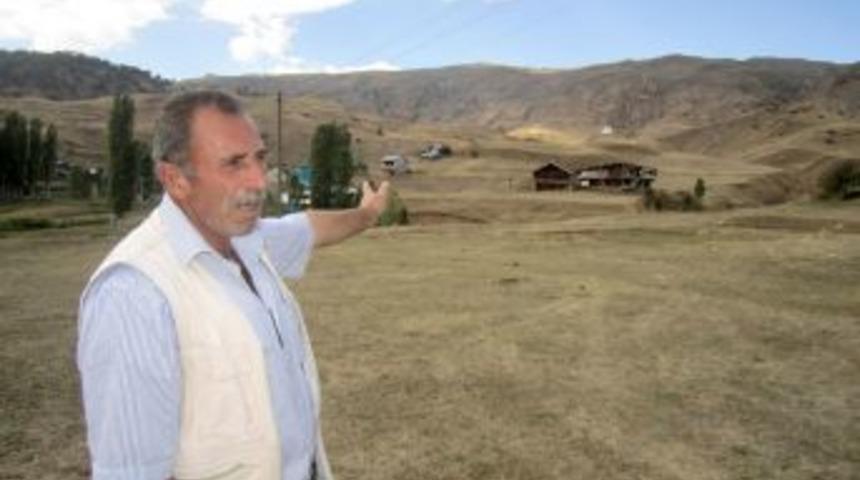 Uzundere&rsquo;ye Bağlı Ulubağ K&ouml;y&uuml; Su Sıkıntısı &Ccedil;ekiyor