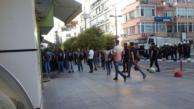 Kadıköy'de eyleme polis müdahalesi: 14 gözaltı