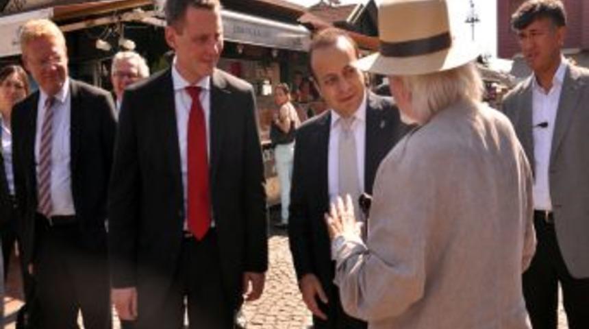 Bakan Bağış&rsquo;tan Yemek Parası Istedi