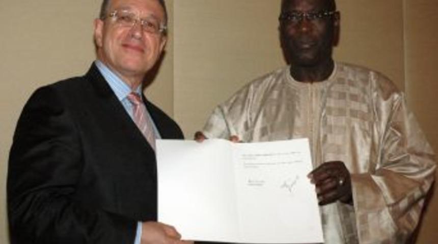 İşadamı G&ouml;khan Koraltan Senegal Fahri Konsolosu Oldu