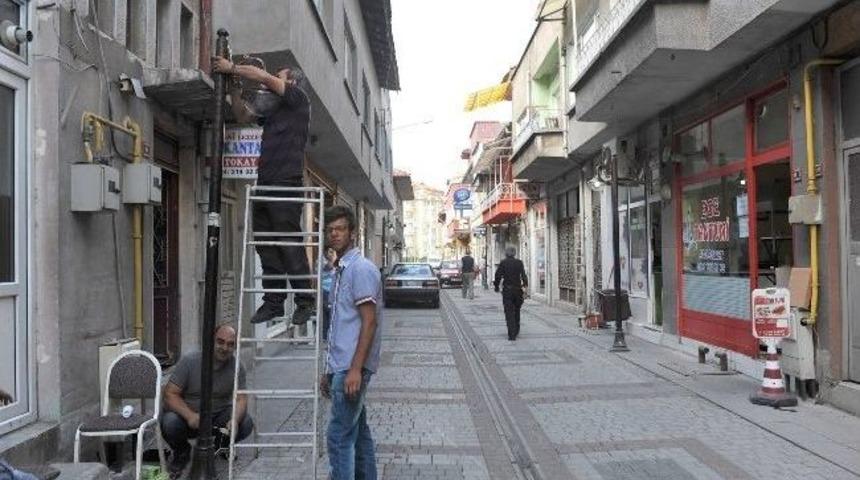 Sokak Aydınlatmalarına Bakım Ve Onarım