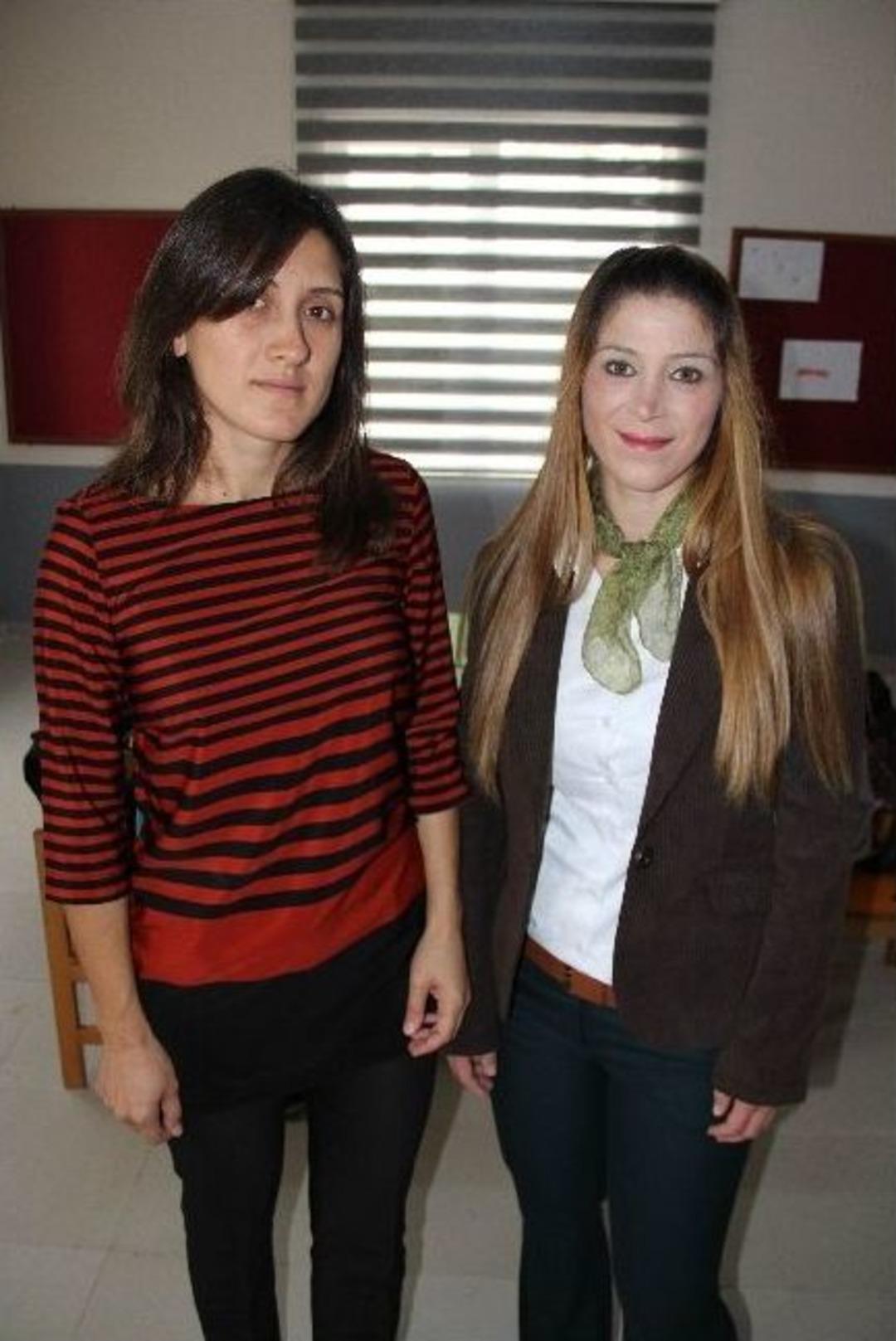 &Ouml;d&uuml;l&uuml; Hak Eden Bayan &Ouml;ğretmenler