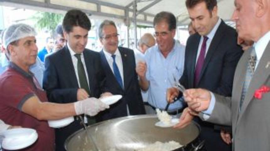 Esnaf Bayramı'nda Birlik Ve Kardeşlik Mesajları Verildi