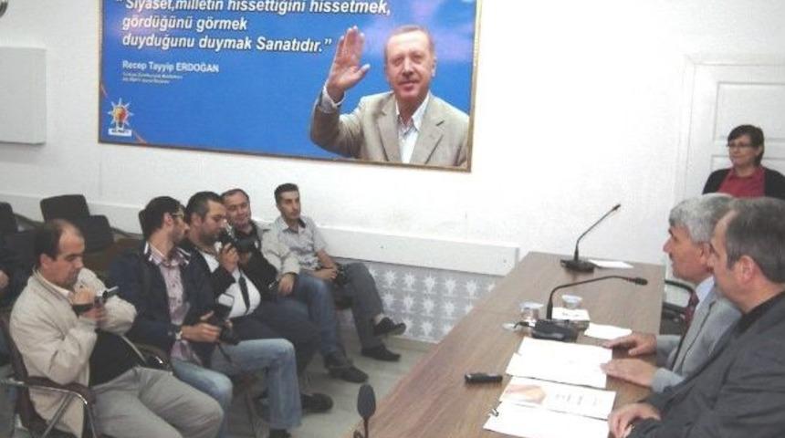 Ak Parti K&uuml;tahya'da 10 Bin G&ouml;n&uuml;ll&uuml; İle Se&ccedil;imlere Hazır