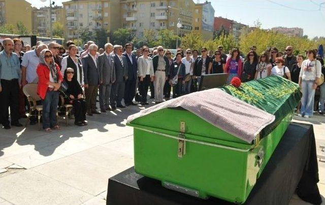 Kitap Doktoru Fikret Atay Son Yolculuğuna Uğurlandı 1