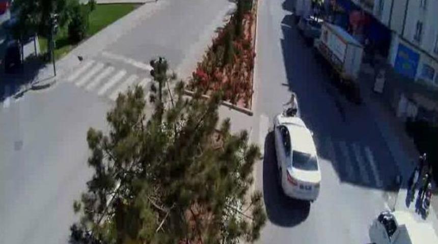 Aksaray&rsquo;da Kaza Anları Mobese Kameralarına Yansıdı