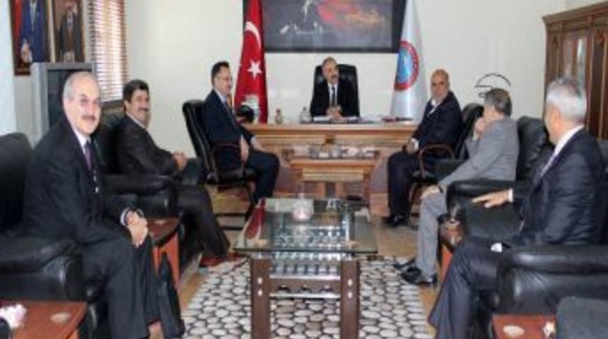 Aras EDAŞ Genel M&uuml;d&uuml;r&uuml; K&ouml;ker, Belediye Başkanı Arslan'ı Ziyaret Etti