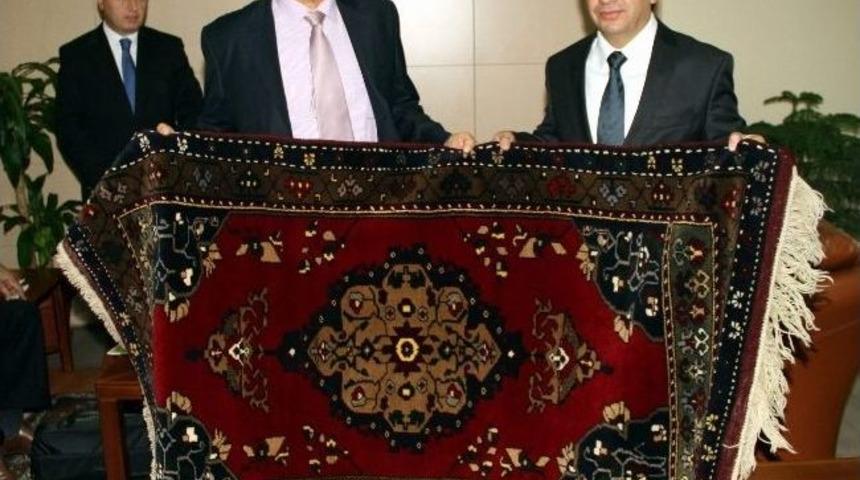 Mostar Heyeti Vali D&uuml;zg&uuml;n&rsquo;&uuml; Ziyaret Etti