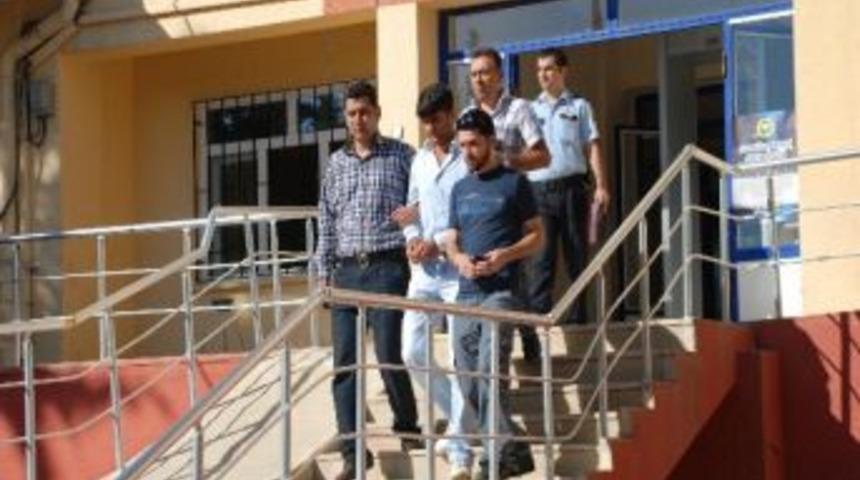 İstanbul&rsquo;da Aranan Şahıs Kahta&rsquo;da Esrarla Yakalandı